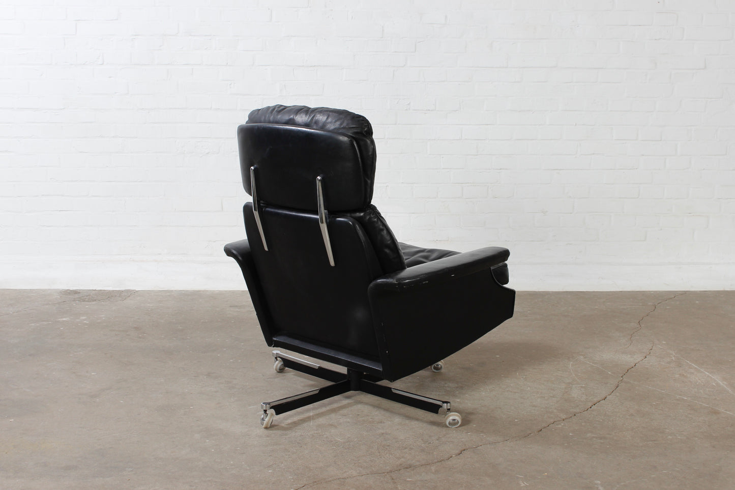 Vintage Lounge Chair Sessel Mid Century James Bond Design