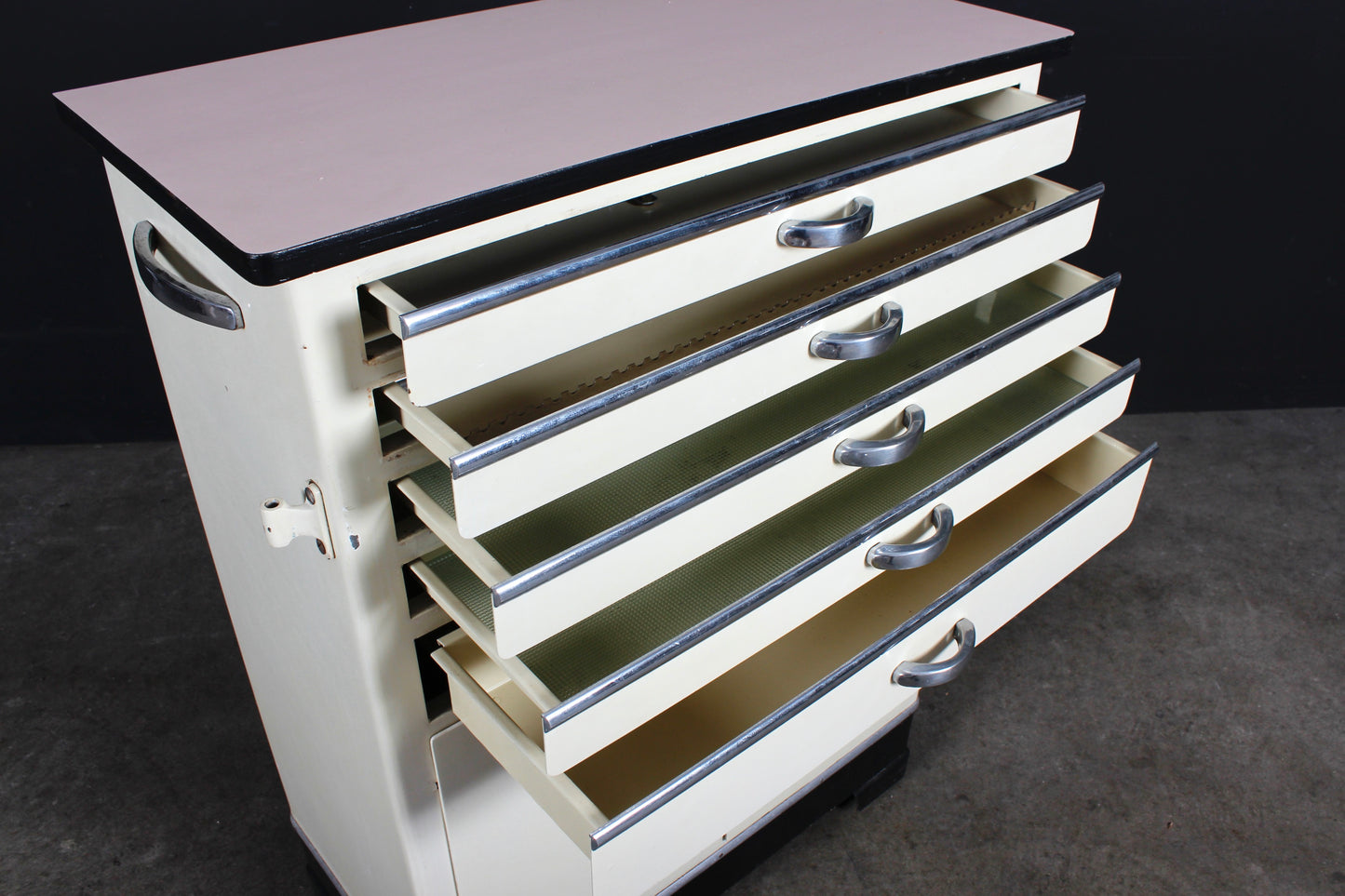 Vintage Schrank Baisch Bauhaus Industrial Design