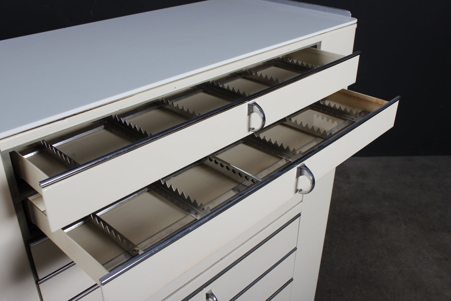 Vintage Schrank Baisch Bauhaus Industrial Design