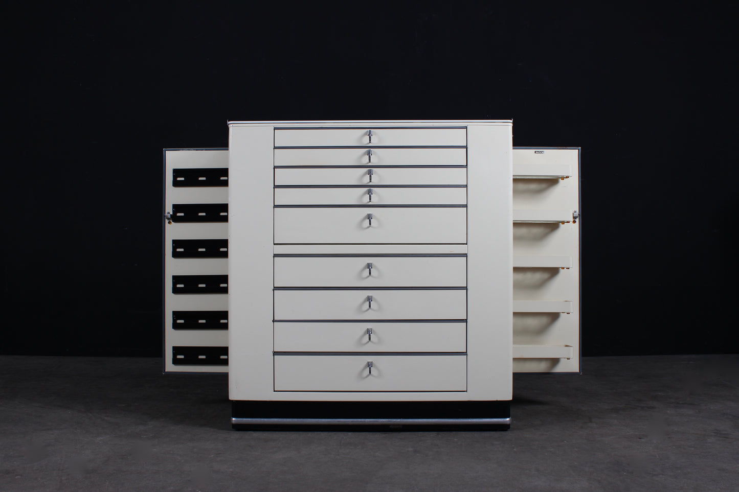 Vintage Schrank Baisch Bauhaus Industrial Design