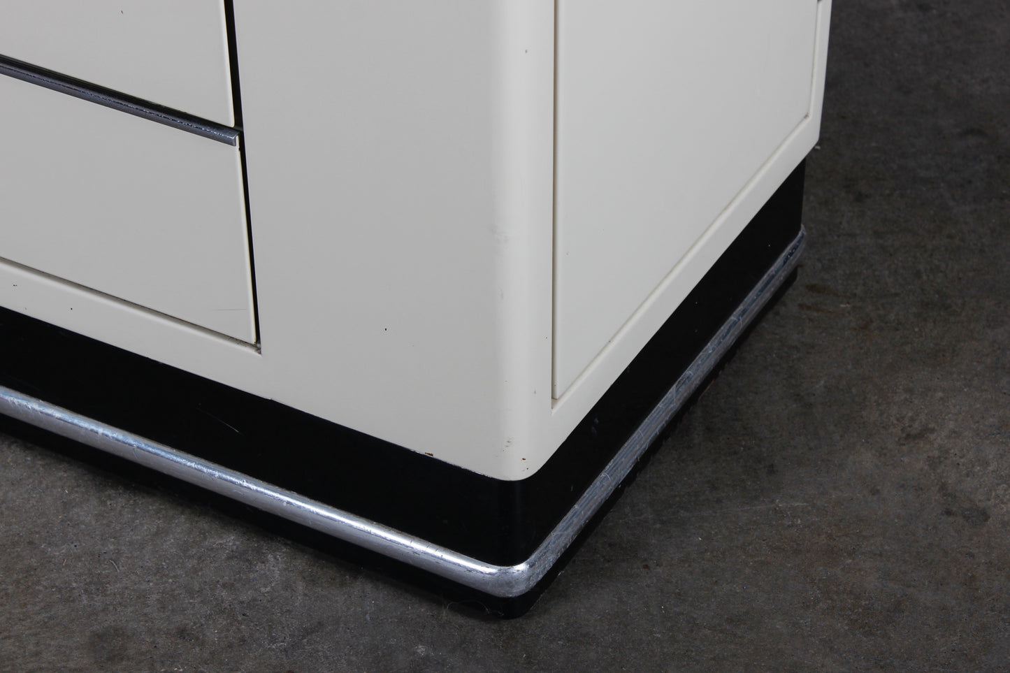 Vintage Schrank Baisch Bauhaus Industrial Design