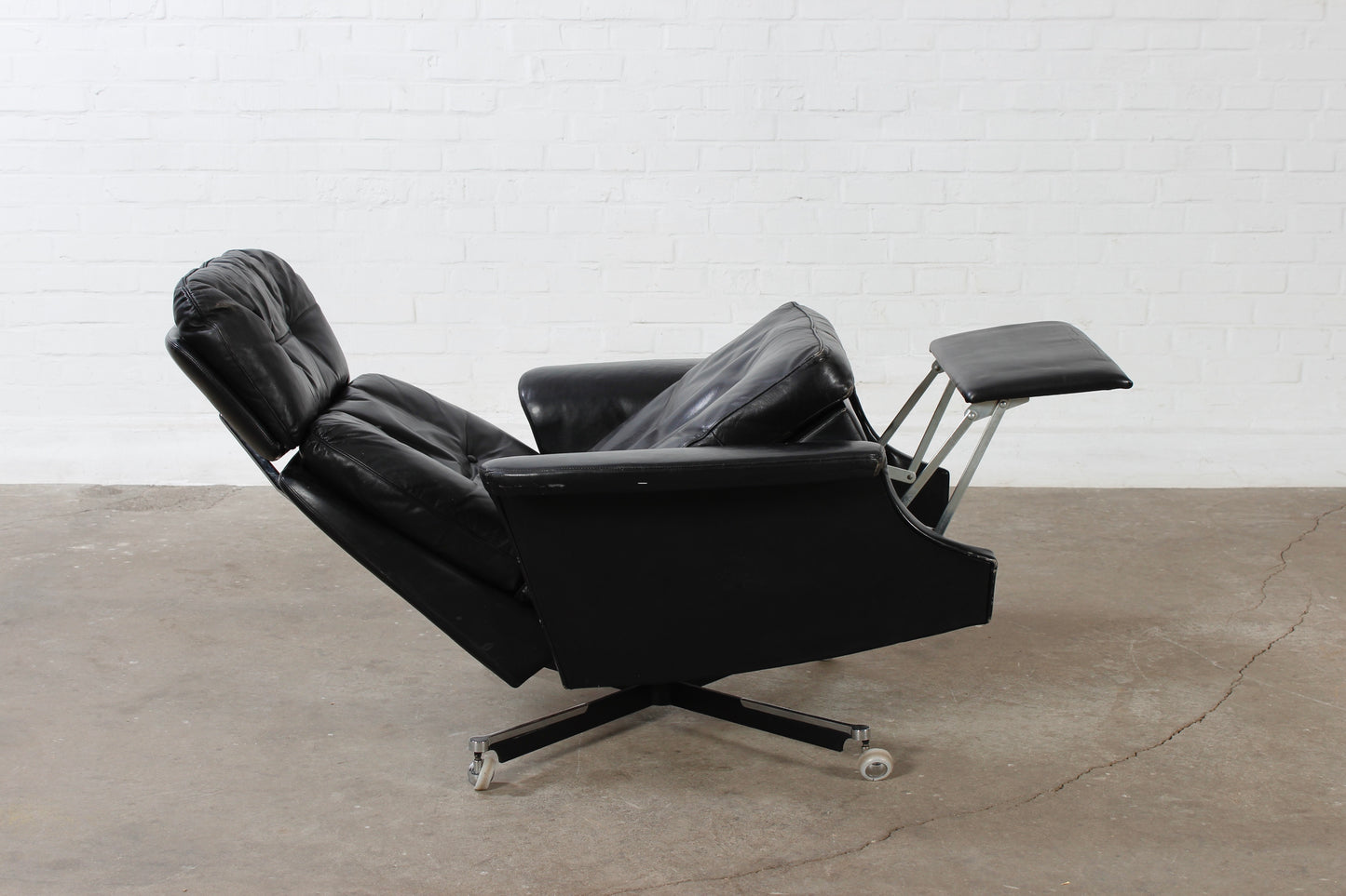 Vintage Lounge Chair Sessel Mid Century James Bond Design