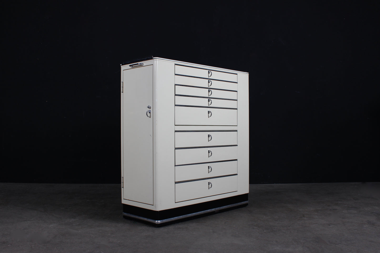 Vintage Schrank Baisch Bauhaus Industrial Design