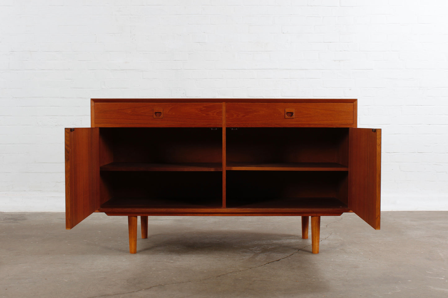 Teak Sideboard BROUER
