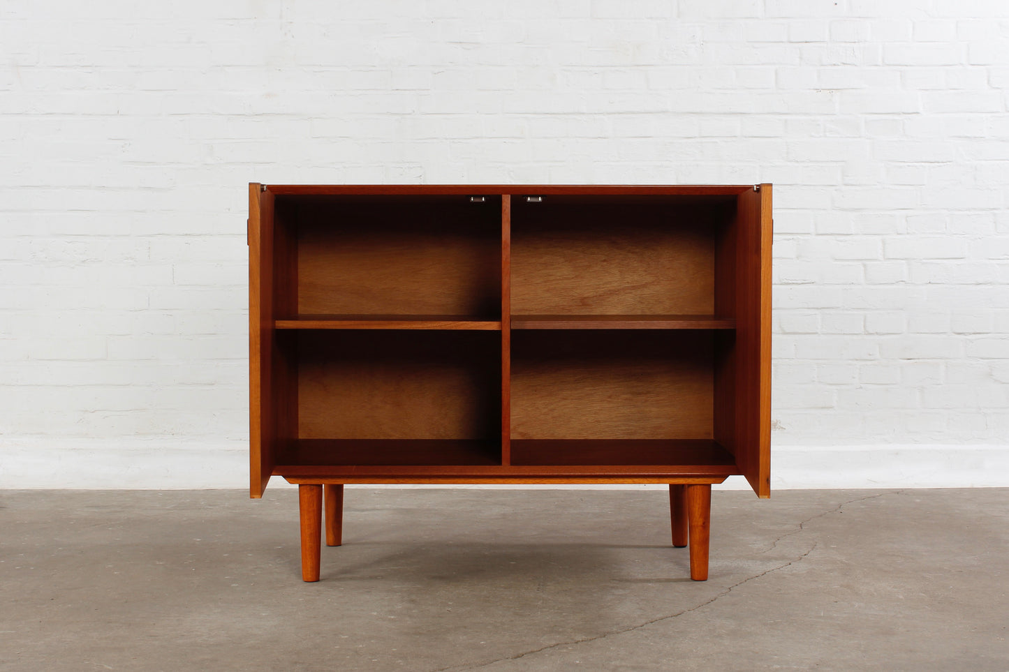 Teak Kommode BROUER