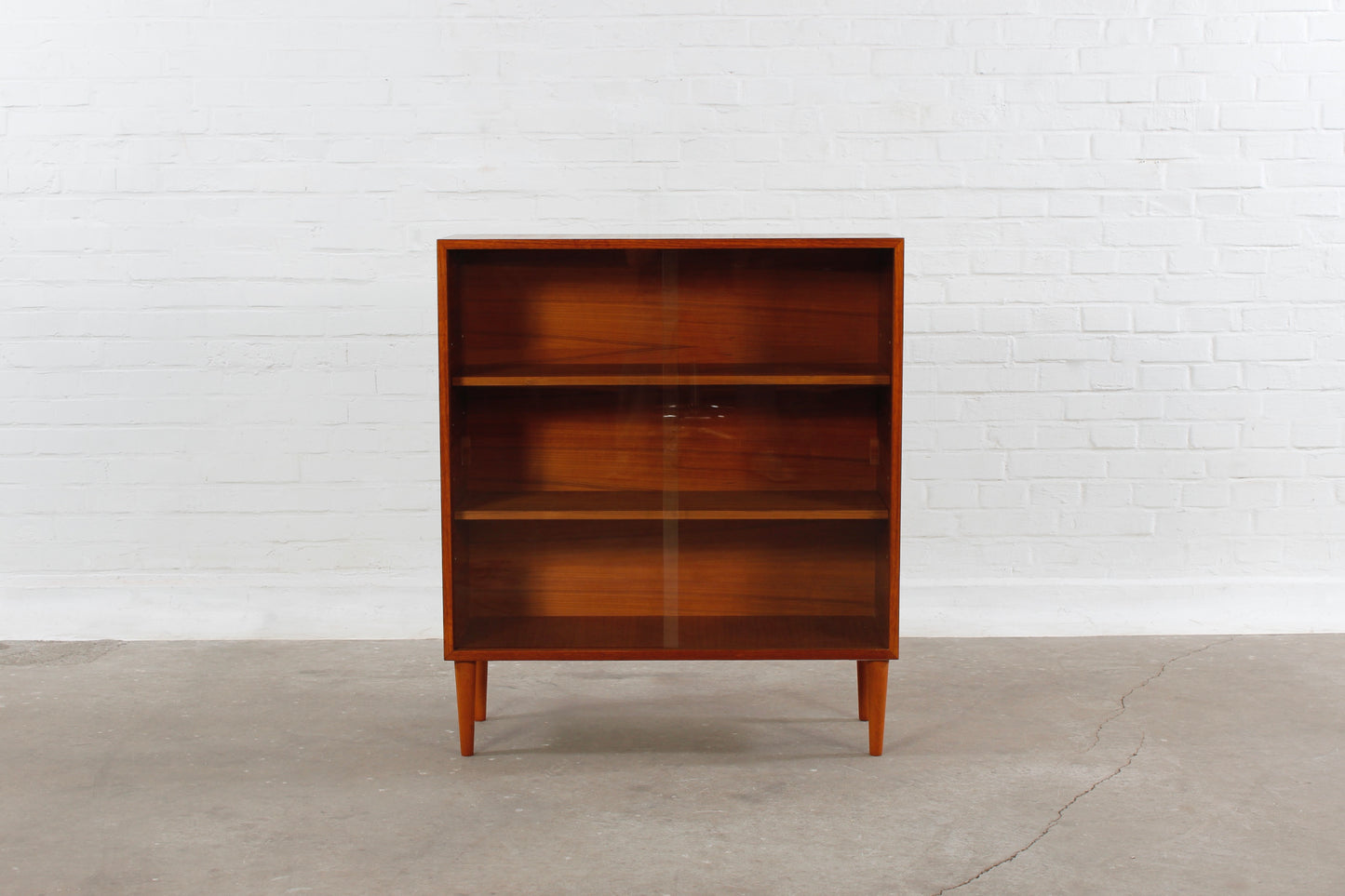 Vintage Teakholz Vitrine
