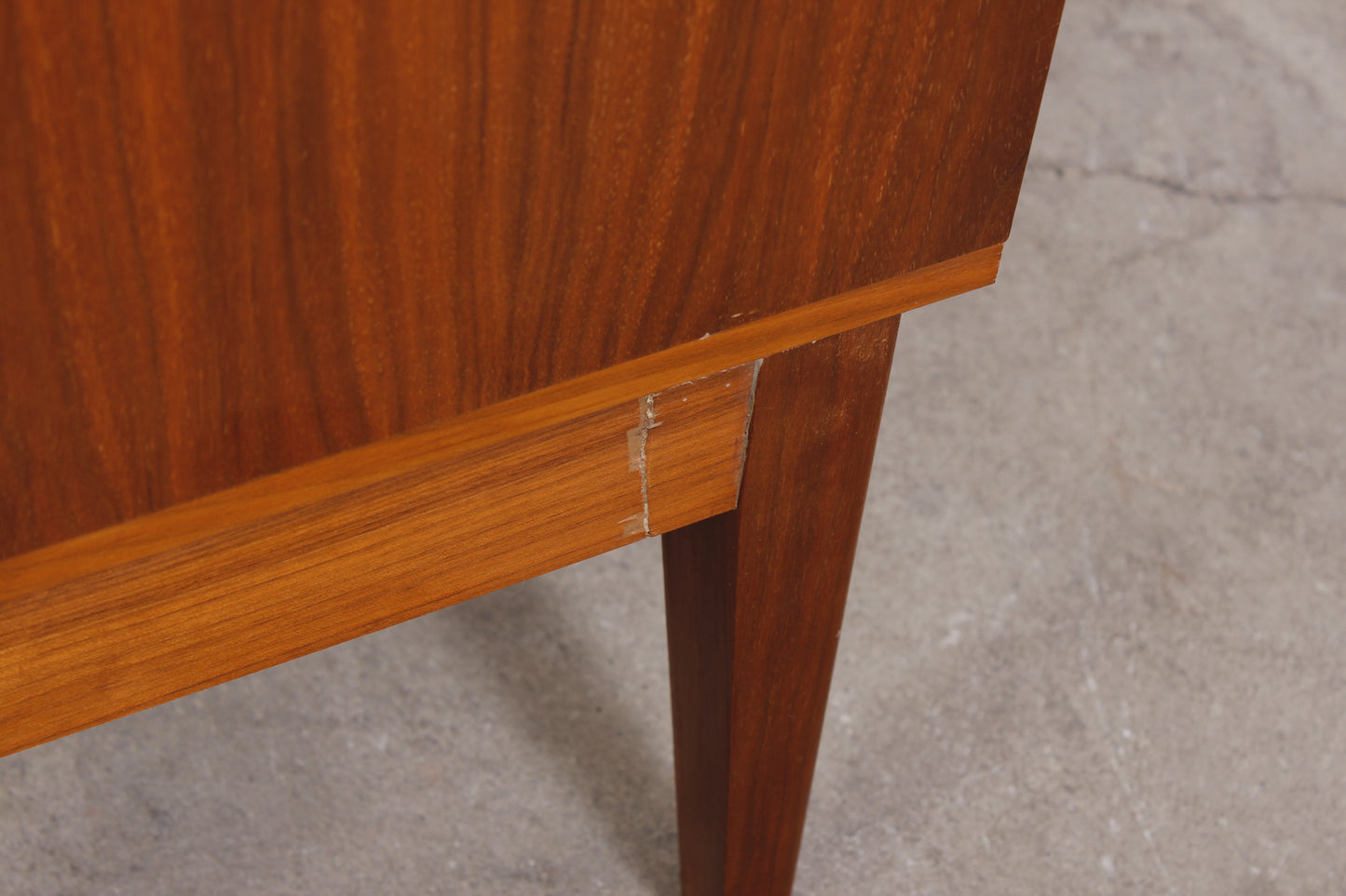 Große vintage Nussbaum Sideboard