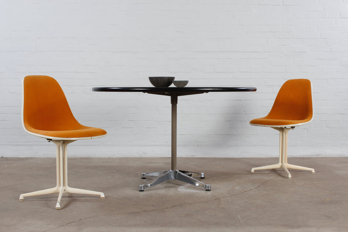 Esstisch von Charles und Ray Eames für Vitra