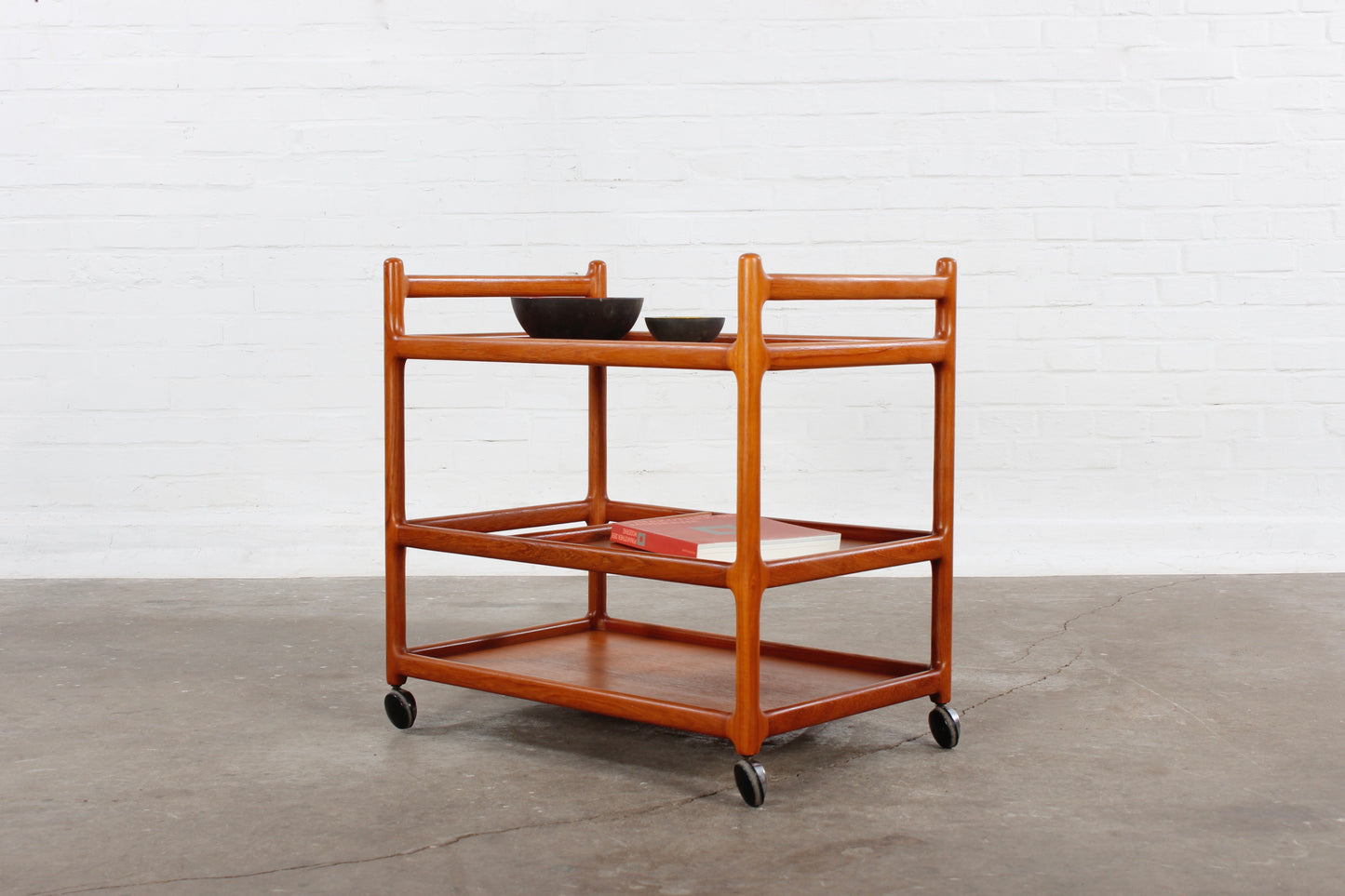 Dänischer Servierwagen aus Teak von Johannes Andersen Trolley