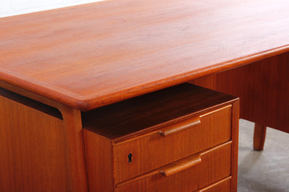 Modell 75 Schreibtisch von Gunni Omann für Omann Jun Teak 60er