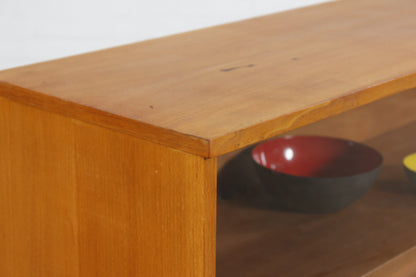 XXL Vintage Nussbaum Vitrine 60er 70er Jahre Kommode