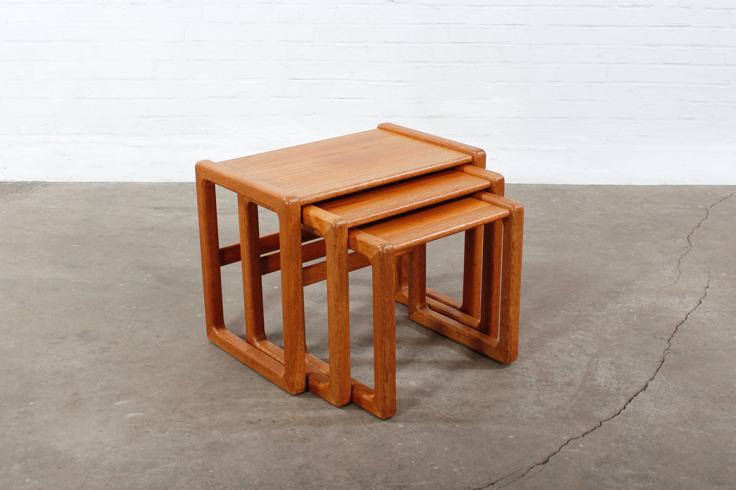 Teakholz Satztische Beistelltische Nesting table danish design