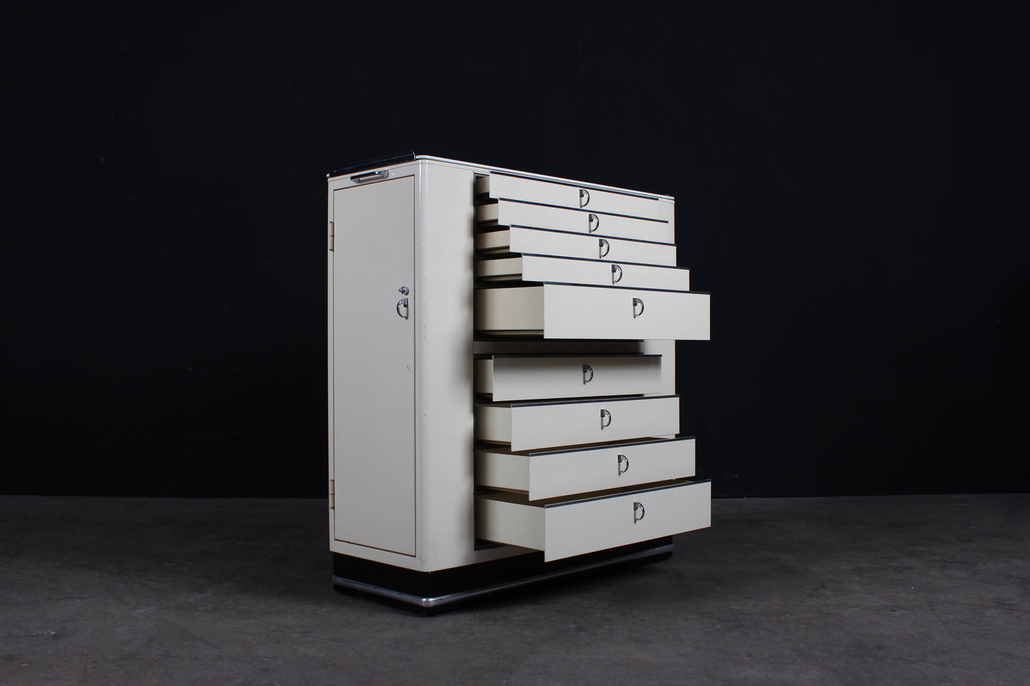 Vintage Schrank Baisch Bauhaus Industrial Design