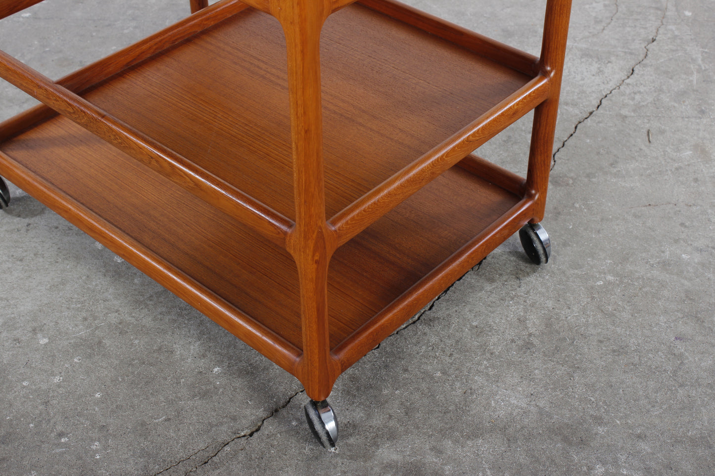 Dänischer Servierwagen aus Teak von Johannes Andersen Trolley