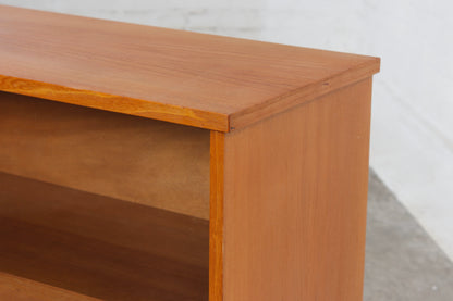 XXL Vintage Nussbaum Vitrine 60er 70er Jahre Kommode