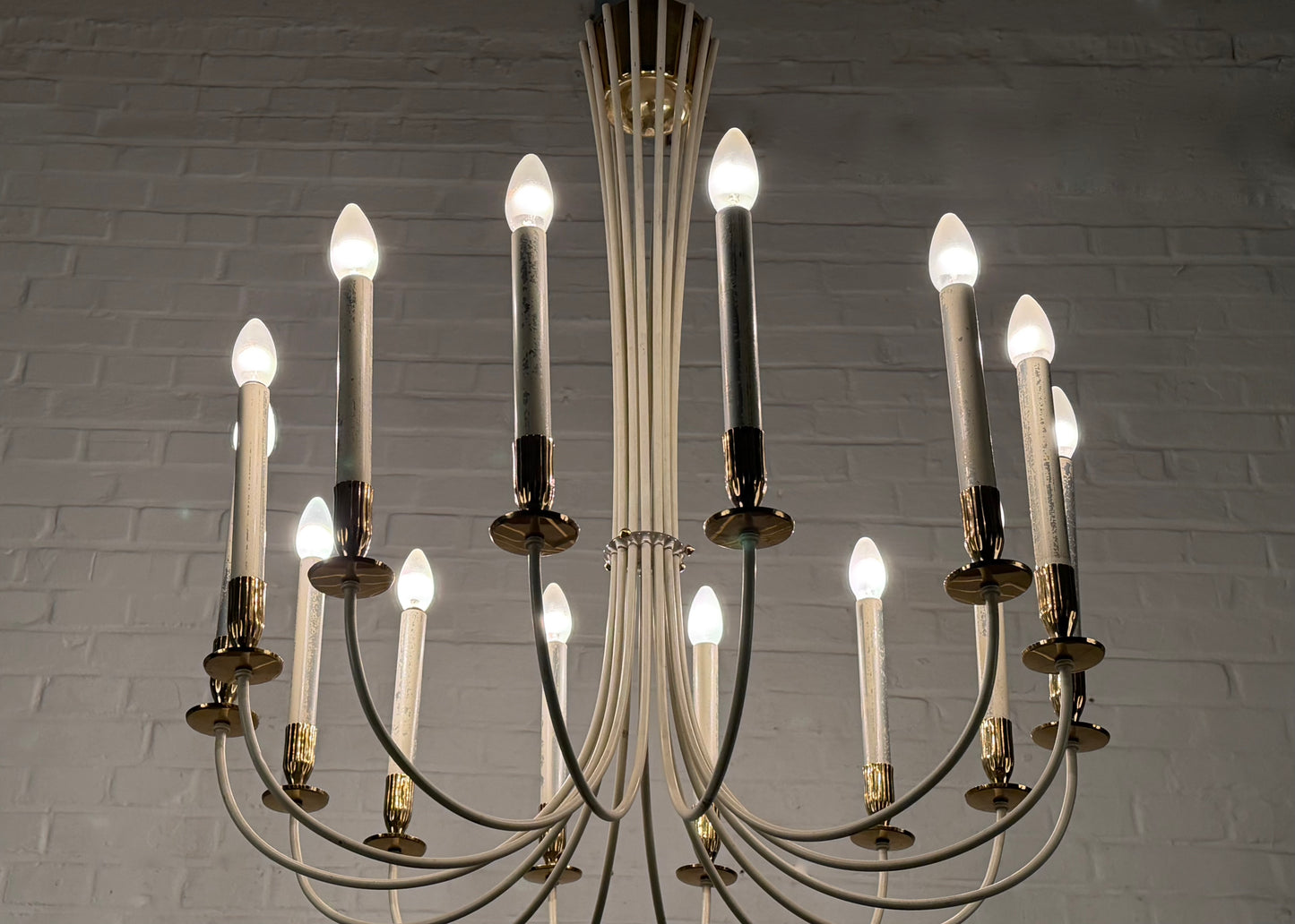 14 flammiger Messing Kronleuchter