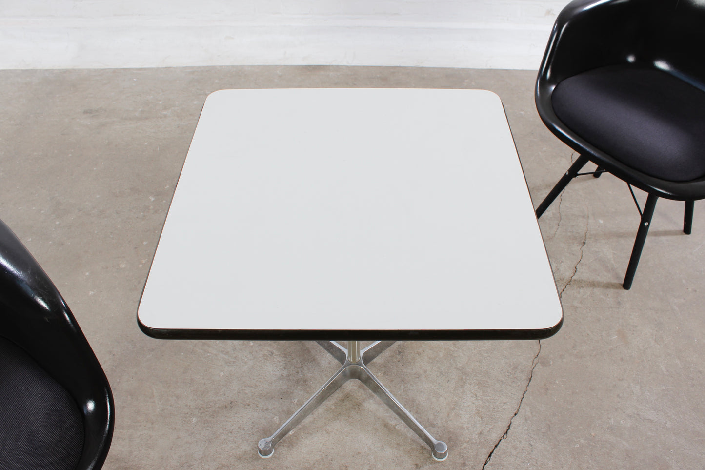 Sidetable von Charles & Ray Eames für Vitra