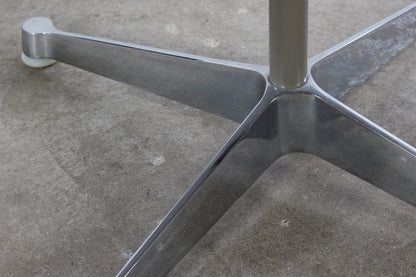 Runder Coffeetable von Charles & Ray Eames