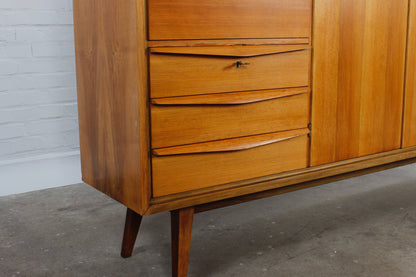 Vintage Nussbaum Highboard