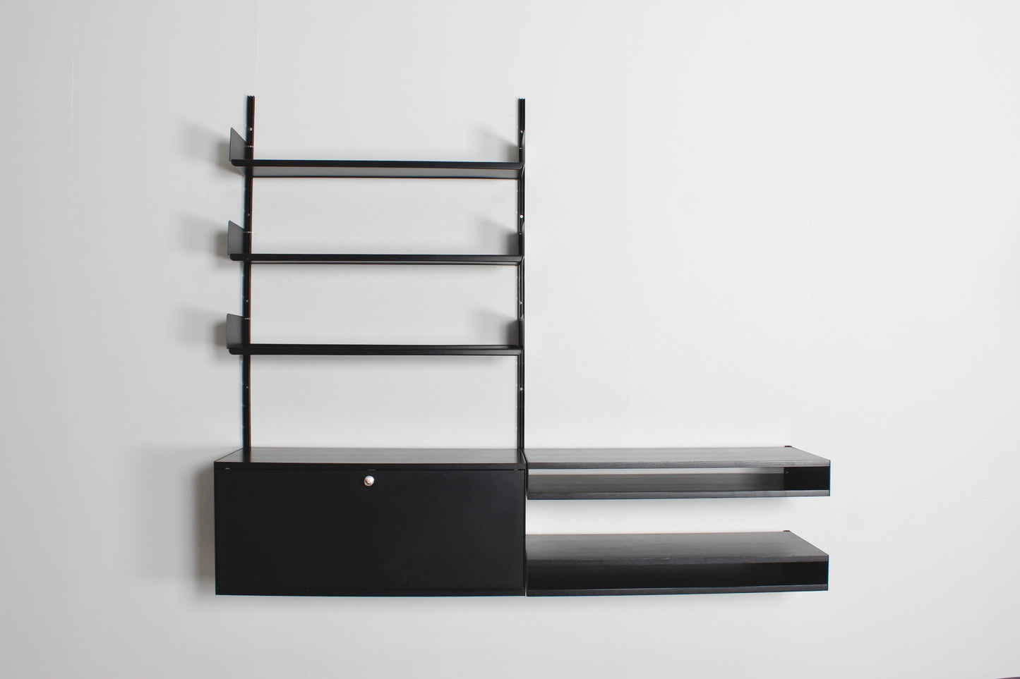 schwarzes Regal von Dieter Rams für Vitsoe