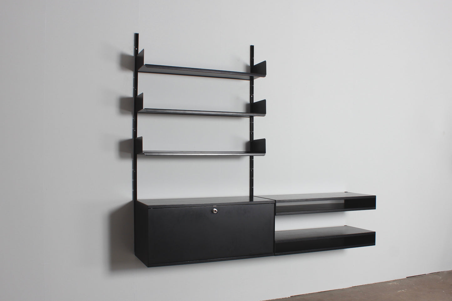 schwarzes Regal von Dieter Rams für Vitsoe