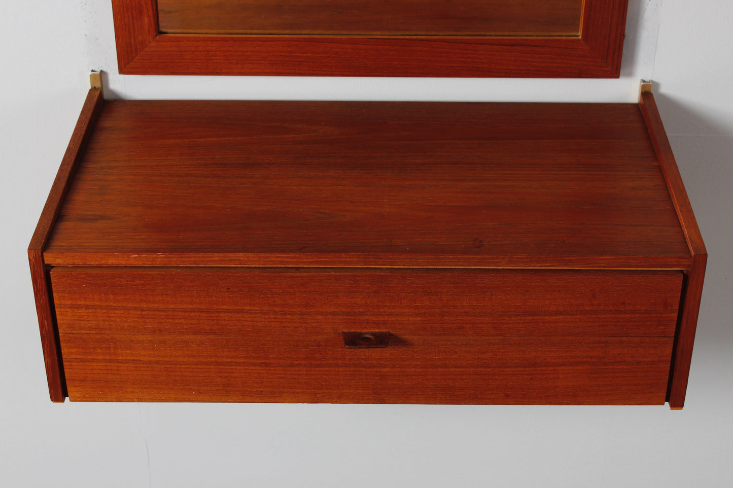 Teakholz Wandkonsole von WKS mit Wandspiegel