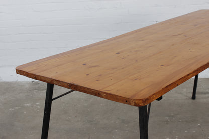 Wg Küchentisch/ Biertisch im Industriellen design