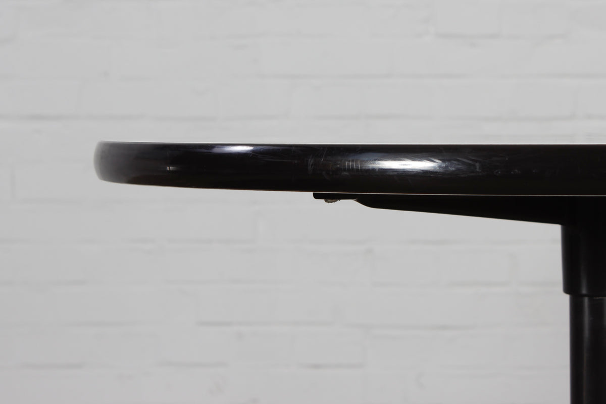 Contract Esstisch von Charles und Ray Eames für Vitra (schwarz)
