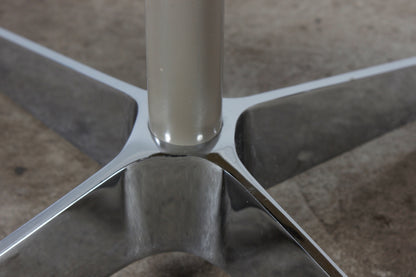 Contract Esstisch von Charles und Ray Eames für Vitra