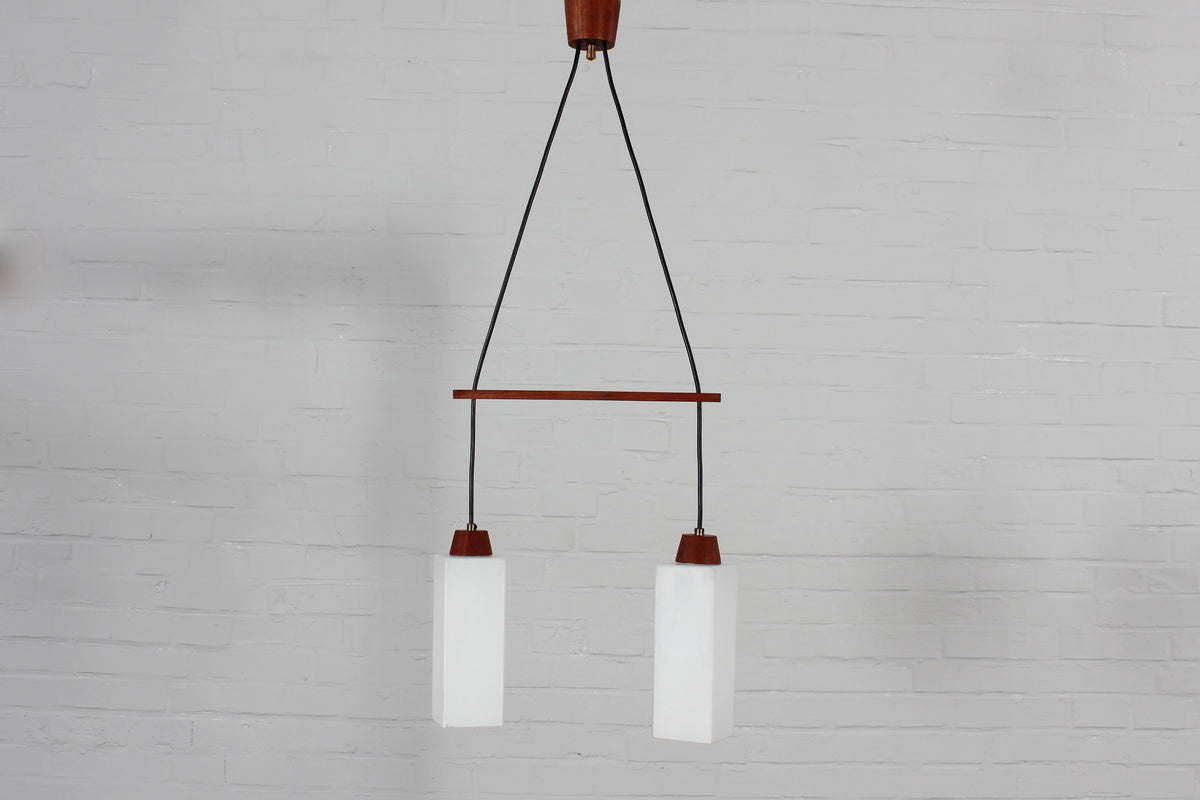 Zweiflammige opalglas und Teakholz Pendelleuchte