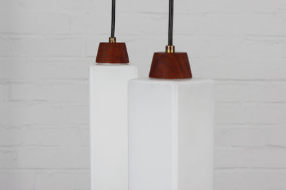 Zweiflammige opalglas und Teakholz Pendelleuchte