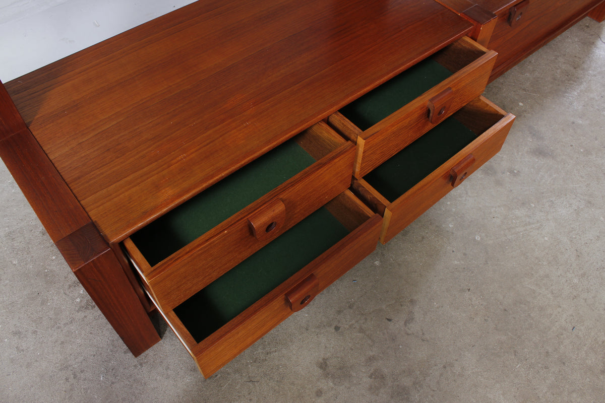 Teakholz Schrank von Heinrich Ristenpatt für RT Möbel
