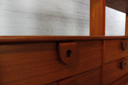 Teakholz Schrank von Heinrich Ristenpatt für RT Möbel