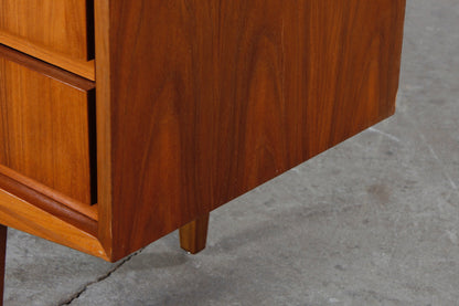 Skandinavisches Nussbaum Sideboard